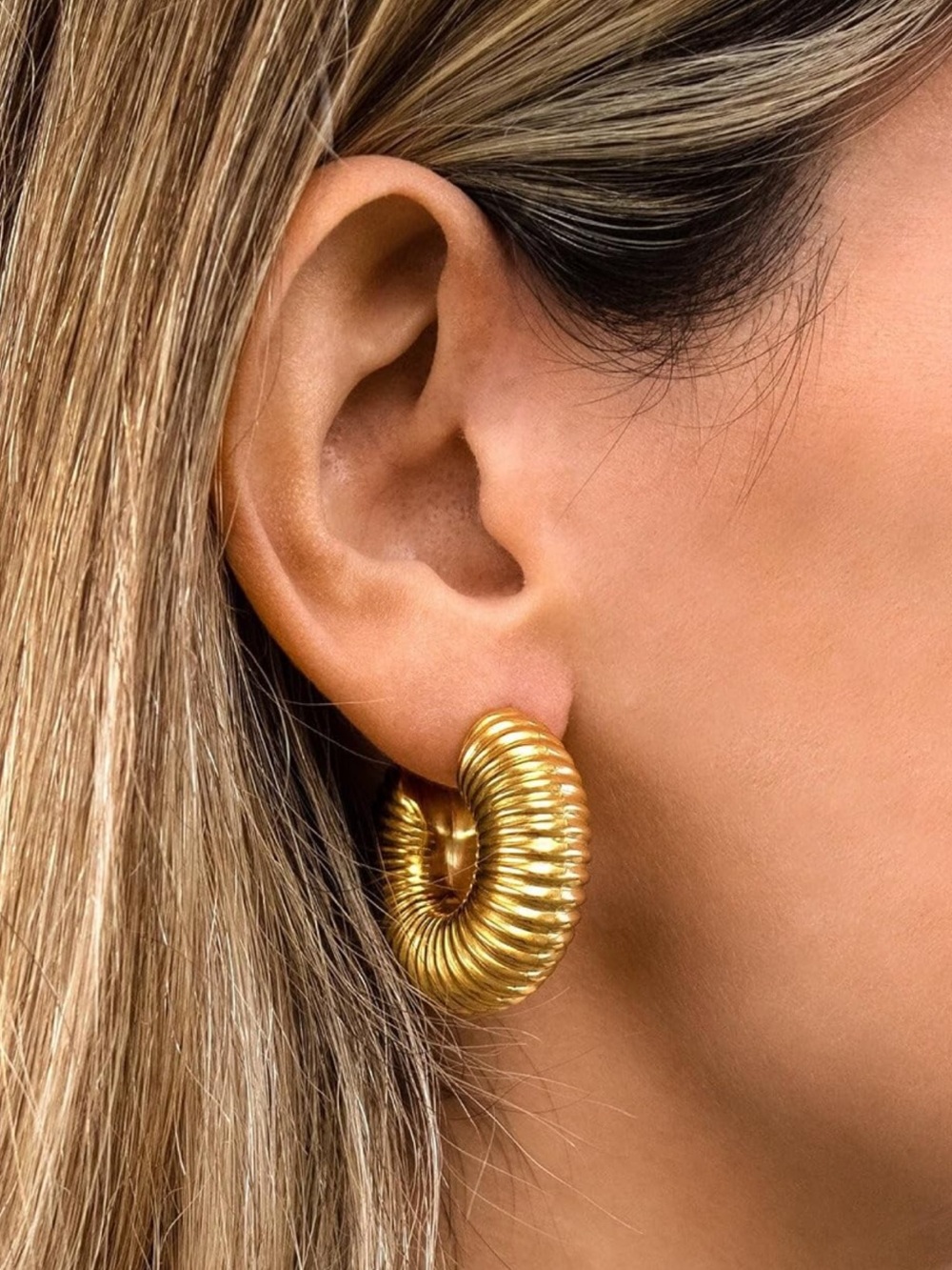 Gold Ribbed Chunky Hoop Earrings